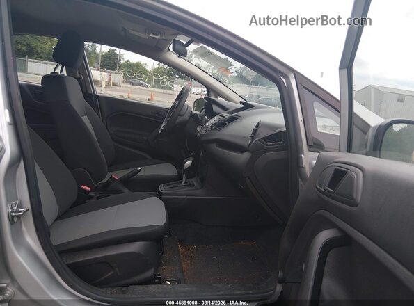 3FADP4AJ3GM119444 2016 FORD FIESTA Silver Вид салону спереду