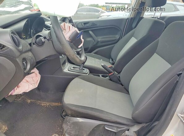 3FADP4AJ4KM153918 2019 FORD FIESTA Silver Вид салону спереду