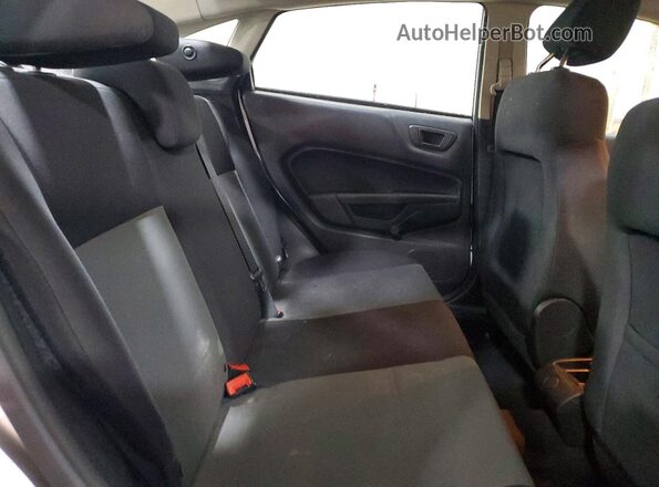 3FADP4AJ9JM132027 2018 FORD FIESTA Silver Vista de los asientos traseros