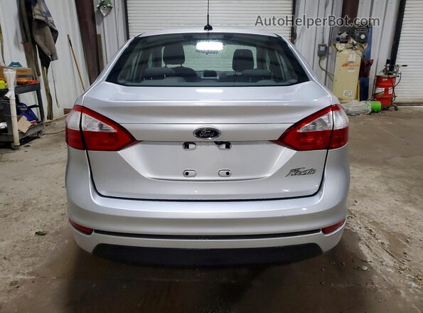 3FADP4AJ9JM132027 2018 FORD FIESTA Silver Vista trasera