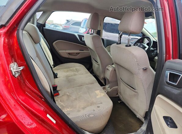 3FADP4BJ0GM130657 2016 FORD FIESTA Red Widok tylnych siedzeń