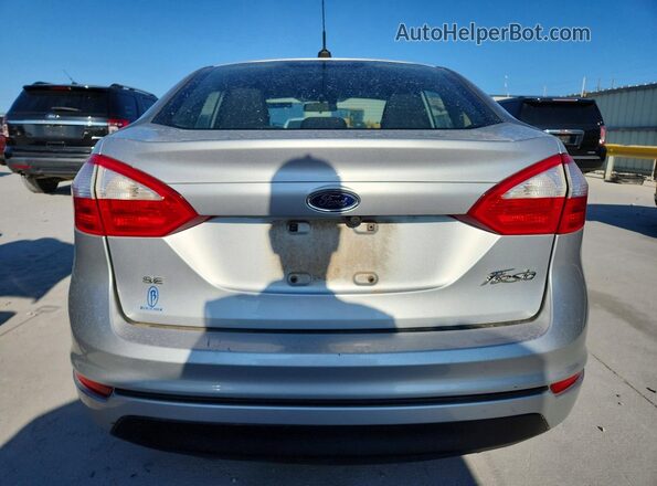 3FADP4BJ0JM138748 2018 FORD FIESTA Silver Հետևի տեսք