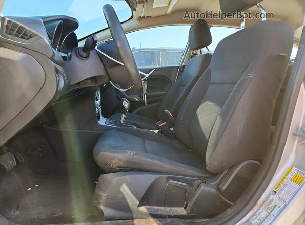 3FADP4BJ0JM138748 2018 FORD FIESTA Silver Սալոնի դիմացի տեսք
