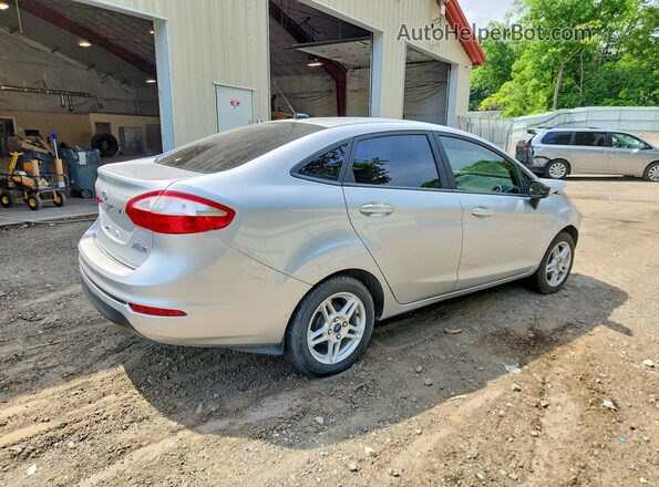 3FADP4BJ1JM116418 2018 FORD FIESTA Silver Հետևի աջ
