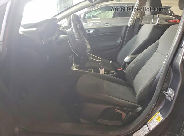 3FADP4BJ2GM104982 2016 FORD FIESTA Charcoal Widok wnętrza z przodu