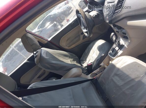3FADP4BJ2HM125381 2017 FORD FIESTA Красный Вид салона спереди