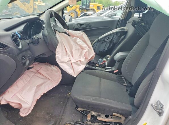 3FADP4BJ2HM132315 2017 FORD FIESTA White წინა სალონის ხედი