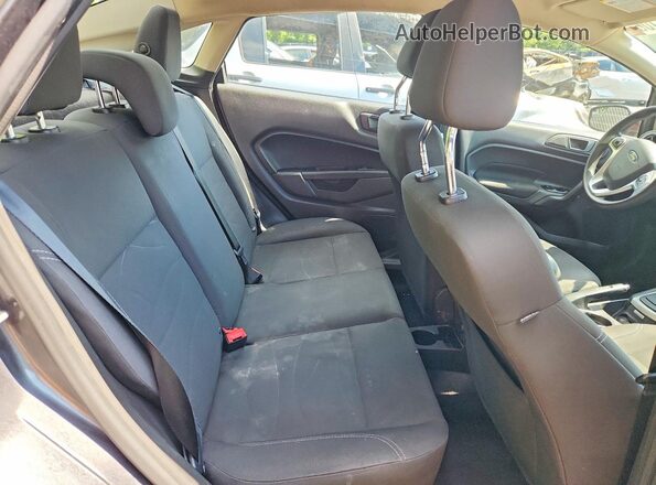 3FADP4BJ2JM104410 2018 FORD FIESTA Серый Вид задних сидений