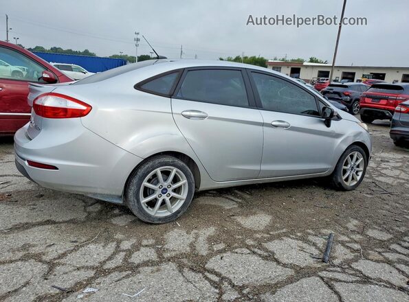 3FADP4BJ3GM163023 2016 FORD FIESTA Серебряный Задняя правая четверть