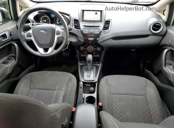 3FADP4BJ3GM163023 2016 FORD FIESTA Серебряный Вид панели приборов
