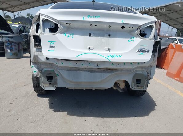 3FADP4BJ3JM127257 2018 FORD FIESTA White Вид спереду