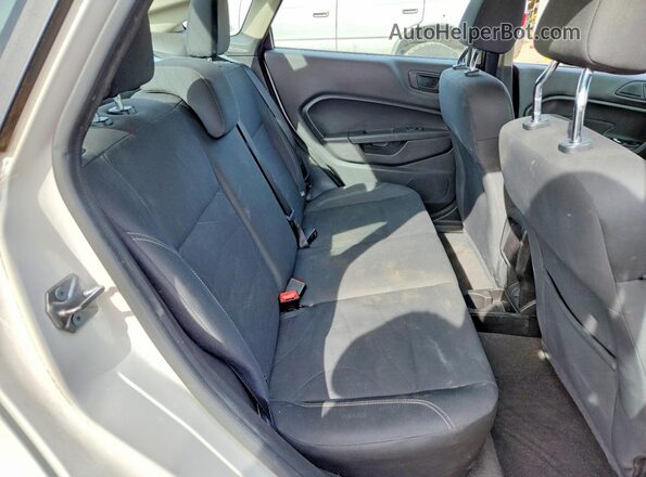 3FADP4BJ3KM111724 2019 FORD FIESTA White უკანა სავარძლების ხედი