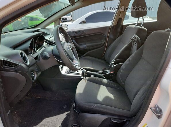 3FADP4BJ3KM111724 2019 FORD FIESTA White წინა სალონის ხედი