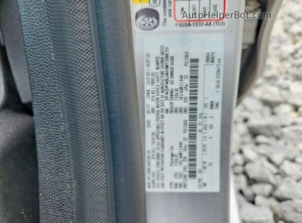 3FADP4BJ4HM158639 2017 FORD FIESTA Silver Engine compartment view