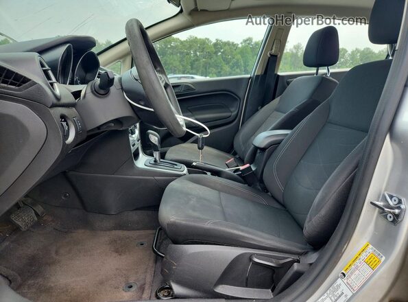 3FADP4BJ4HM158639 2017 FORD FIESTA Silver Front interior view