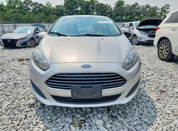 3FADP4BJ4HM158639 2017 FORD FIESTA Silver Front view
