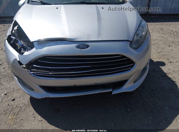 3FADP4BJ4JM104246 2018 FORD FIESTA Silver Вид задньої частини салону