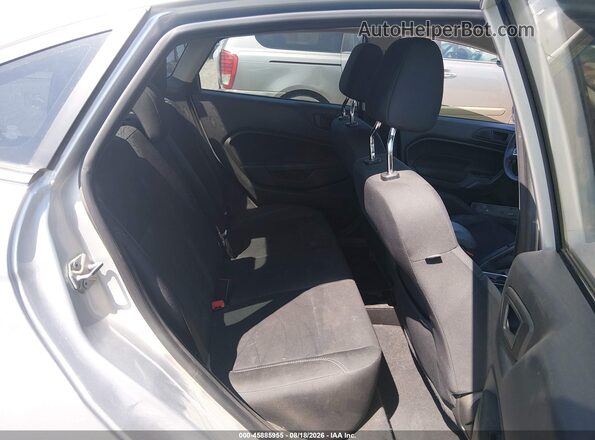 3FADP4BJ4JM104246 2018 FORD FIESTA Silver Вид наклейки з VIN-кодом