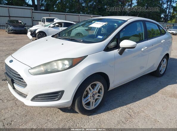 3FADP4BJ4JM109608 2018 FORD FIESTA White Przód lewy