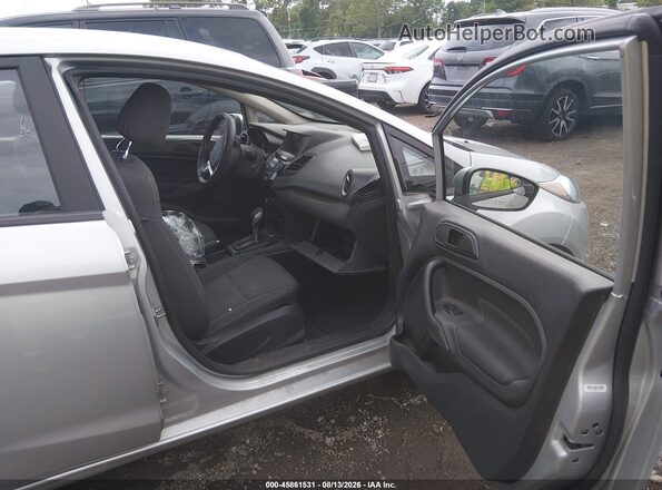 3FADP4BJ4KM107164 2019 FORD FIESTA Silver წინა სალონის ხედი