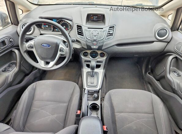 3FADP4BJ4KM120402 2019 FORD FIESTA Серый Вид панели приборов