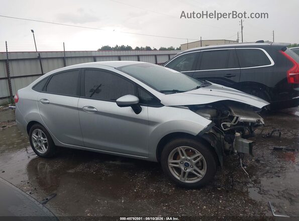 3FADP4BJ5KM140948 2019 FORD FIESTA Silver Widok wnętrza z tyłu