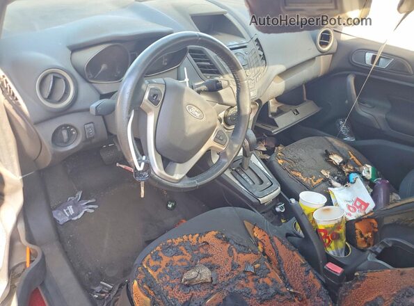 3FADP4BJ6GM106590 2016 FORD FIESTA Red Առջևի վահանակի տեսք