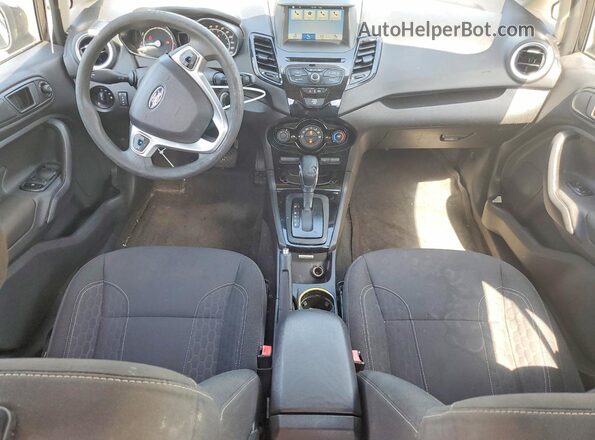 3FADP4BJ6HM101987 2017 FORD FIESTA Black Widok deski rozdzielczej