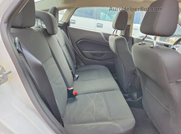 3FADP4BJ6KM117842 2019 FORD FIESTA White Vista de los asientos traseros