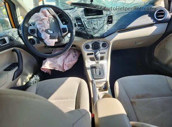 3FADP4BJ7GM173554 2016 FORD FIESTA Orange Dashboard view