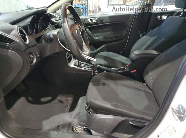 3FADP4BJ8GM206626 2016 FORD FIESTA White წინა სალონის ხედი
