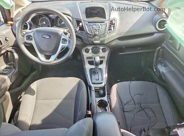 3FADP4BJ8KM111329 2019 FORD FIESTA Black Вид панелі приладів