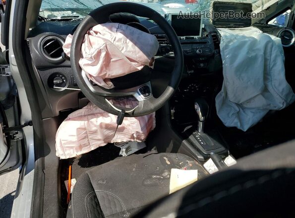 3FADP4BJ8KM154990 2019 FORD FIESTA Silver წინა პანელის ხედი