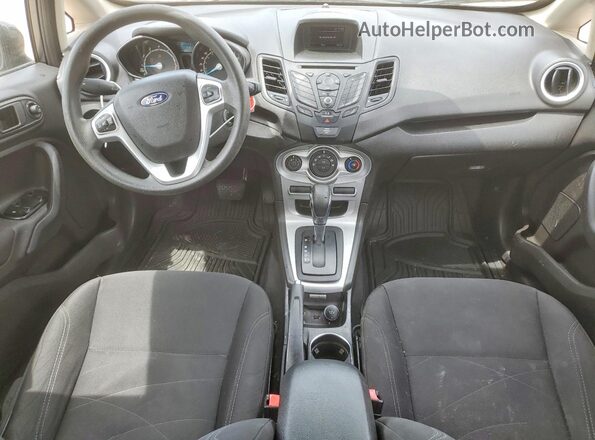3FADP4BJ8KM161695 2019 FORD FIESTA Gray Widok deski rozdzielczej