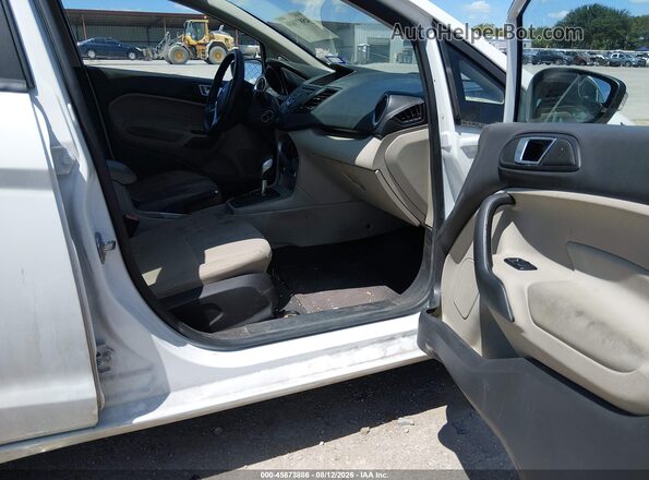 3FADP4BJ9GM186029 2016 FORD FIESTA White Widok wnętrza z przodu