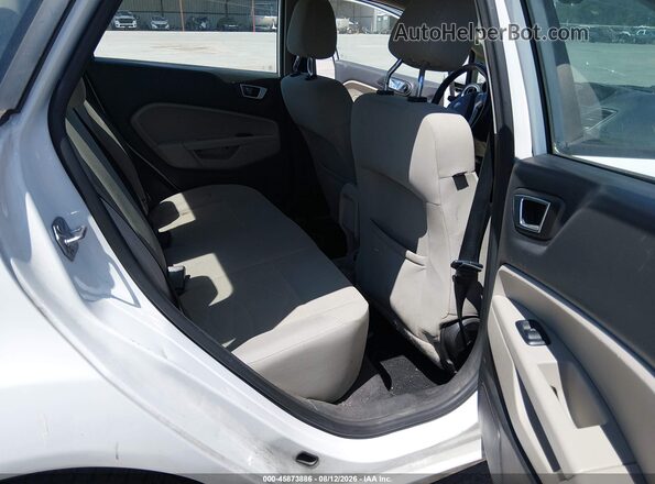 3FADP4BJ9GM186029 2016 FORD FIESTA White Widok naklejki z numerem VIN