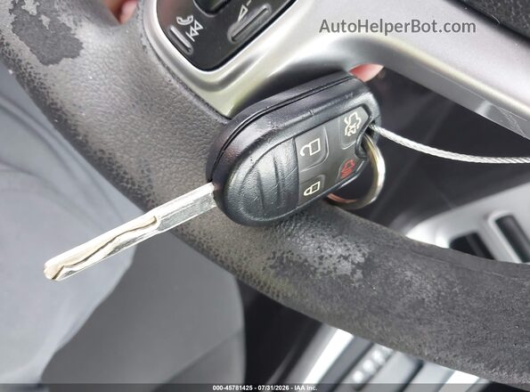 3FADP4BJ9HM125278 2017 FORD FIESTA Turquoise Vista del salpicadero