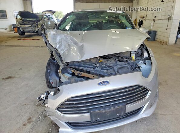 3FADP4BJ9HM131663 2017 FORD FIESTA Silver Front view