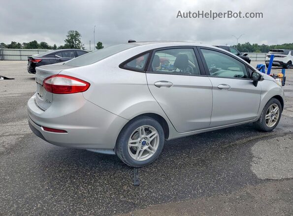 3FADP4BJ9JM108244 2018 FORD FIESTA Silver Trasero derecho