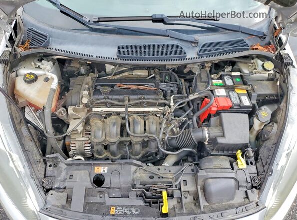 3FADP4BJ9JM108244 2018 FORD FIESTA Silver Vista interior trasera