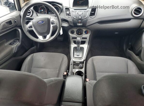 3FADP4BJ9JM108244 2018 FORD FIESTA Silver Vista del salpicadero