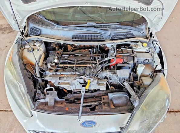 3FADP4BJ9KM121819 2019 FORD FIESTA White Widok wnętrza z tyłu