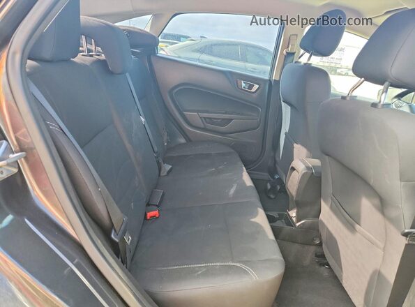 3FADP4BJXGM183804 2016 FORD FIESTA Серебряный Вид задних сидений