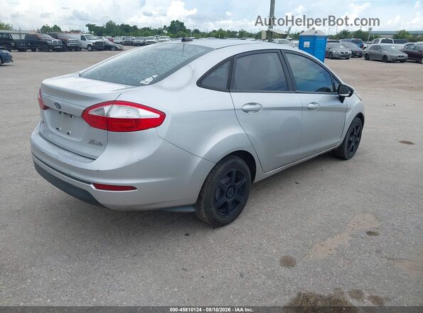 3FADP4BJXJM142614 2018 FORD FIESTA Silver Trasero derecho