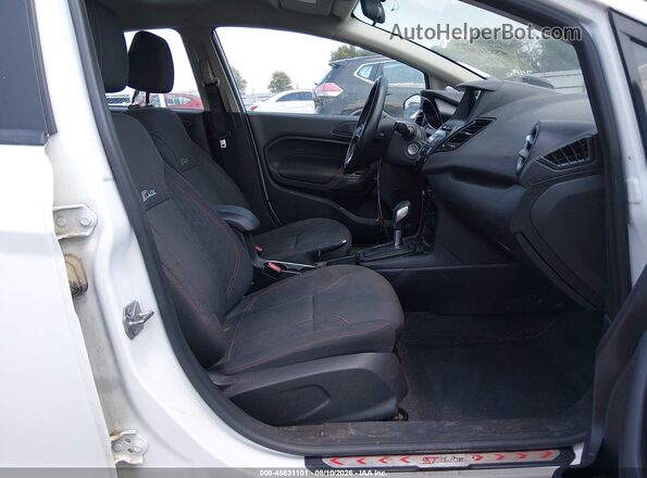 3FADP4DJ2KM158885 2019 FORD FIESTA White Вид салону спереду