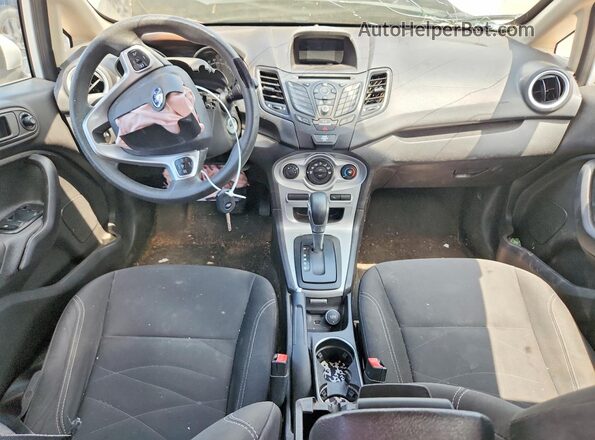 3FADP4EJ0HM119333 2017 FORD FIESTA White Dashboard view