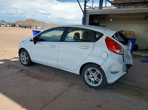 3FADP4EJ0HM137900 2017 FORD FIESTA White უკანა მარცხენა