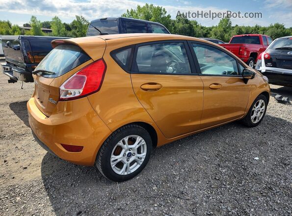 3FADP4EJ1GM174680 2016 FORD FIESTA Оранжевый Задняя правая четверть