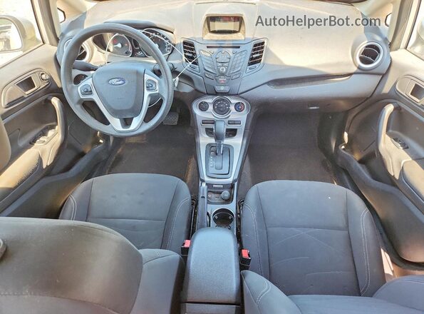 3FADP4EJ1HM158657 2017 FORD FIESTA Silver Առջևի վահանակի տեսք