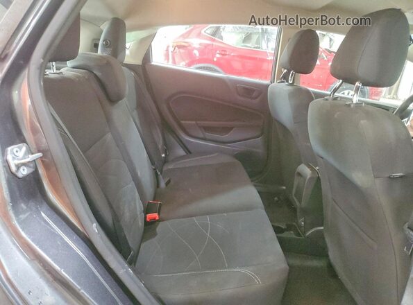 3FADP4EJ3JM104069 2018 FORD FIESTA Gray Vista de los asientos traseros